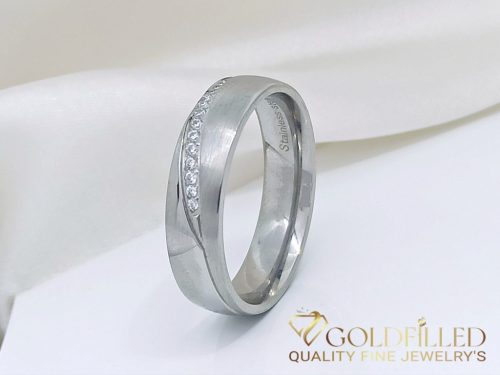 Stainless steel ring with stone